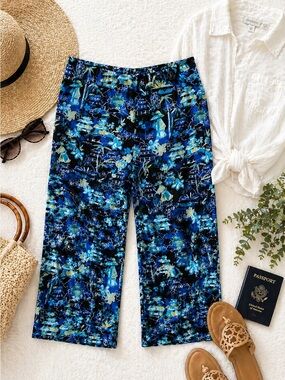 Chico’s Travel Pants Size 1 (US 8-10) Asian Print Cropped Pull On Wrinkle Free